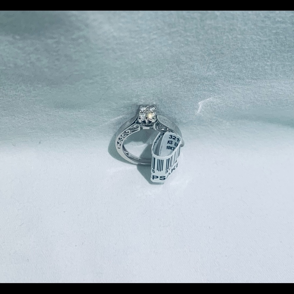 Diamond ring - Picture 4 of 6